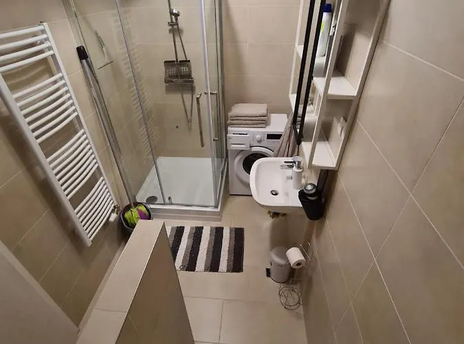 Eda Galerius * שיופוק