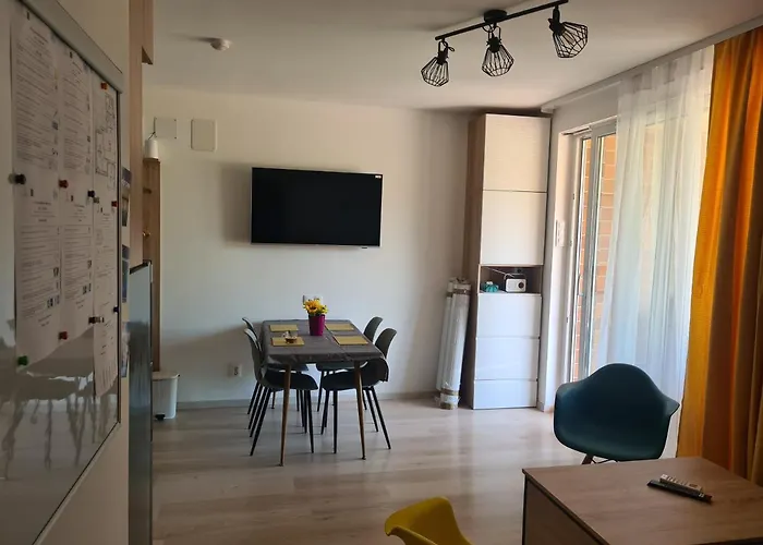 Eda Galerius דירה *