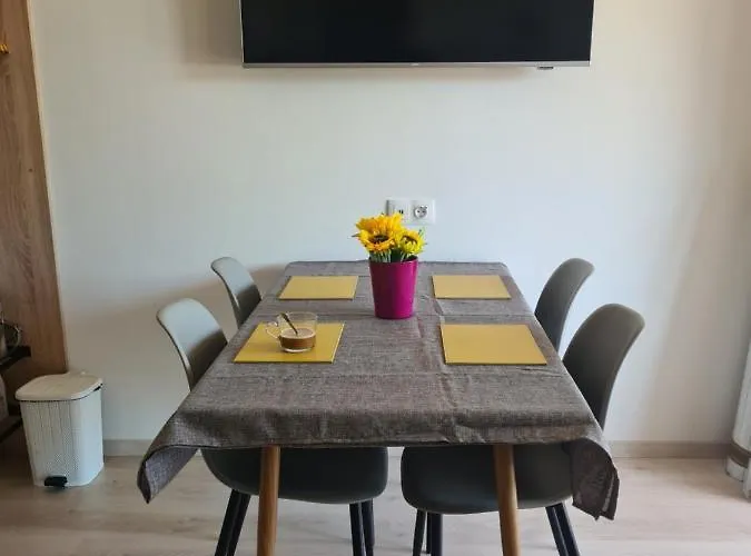 Eda Galerius * שיופוק